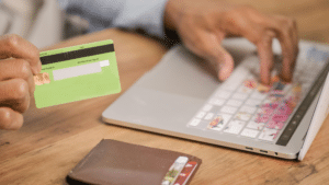 Discover the main strategies for paying off credit card debts